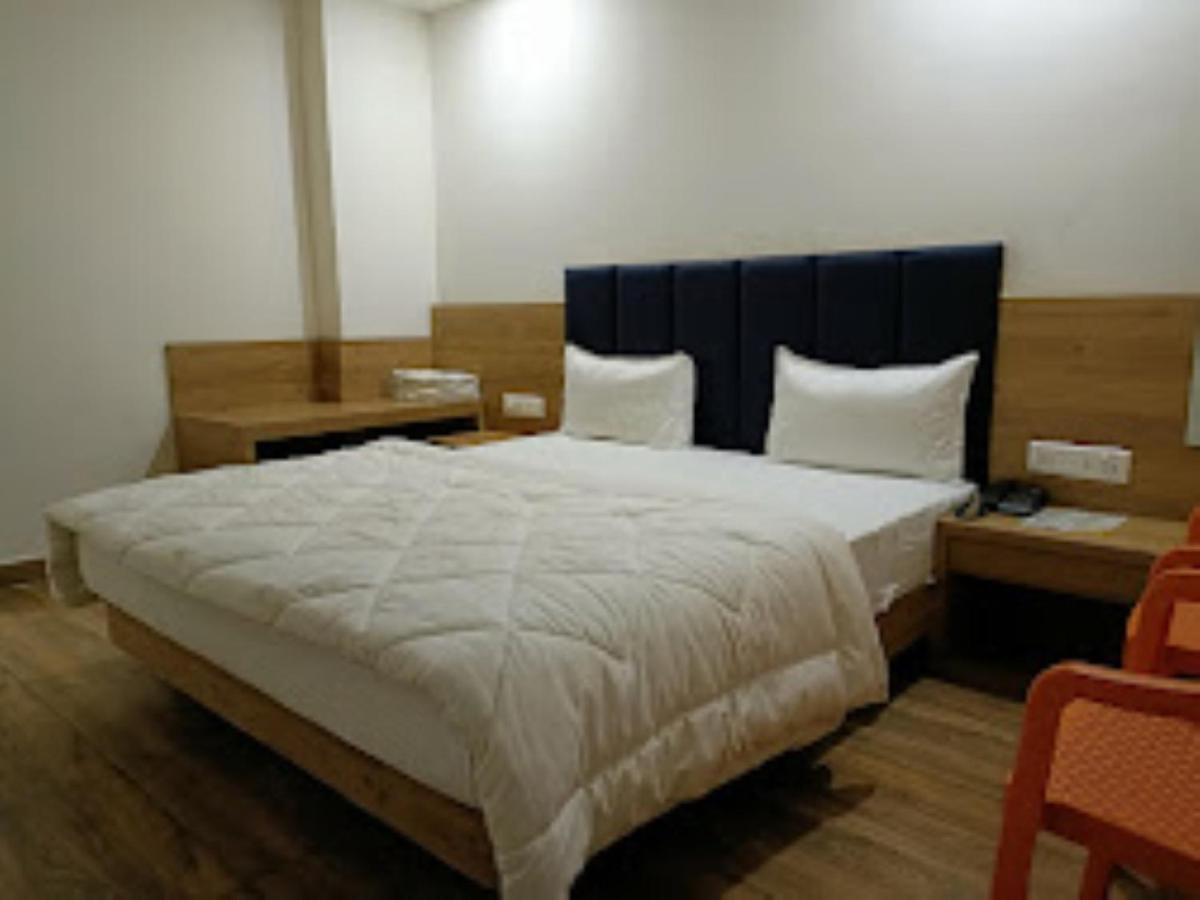 Hotel Kutchi Palace, Dwarka Eksteriør billede