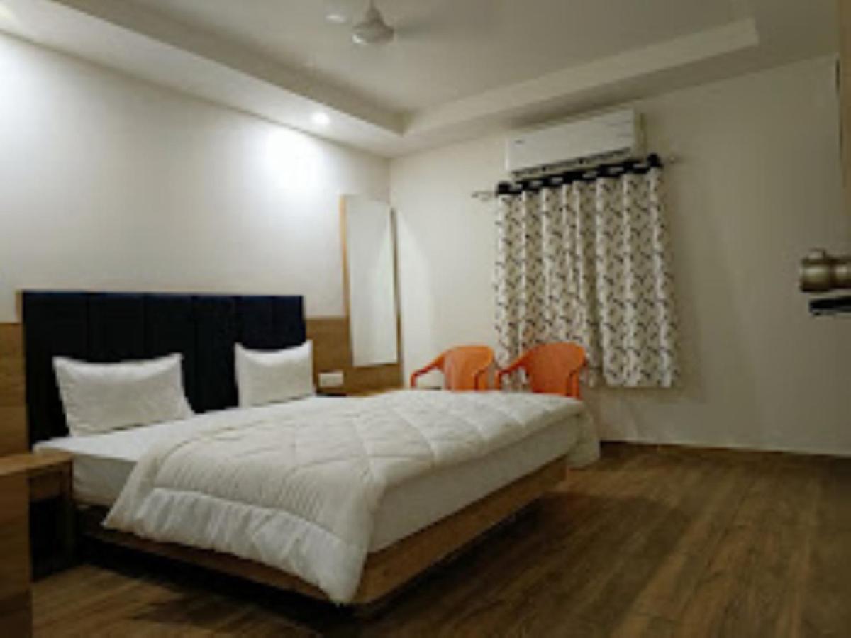 Hotel Kutchi Palace, Dwarka Eksteriør billede